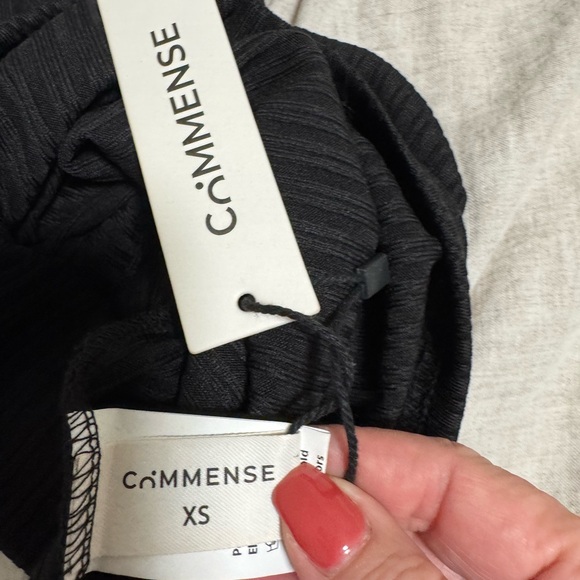 Commense Black strapless top with racer back / Textured Fabric - Picture 4 of 6